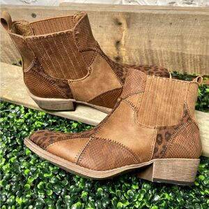 VERY G KNOX BOOT, cheetah 8.5 NEWin box